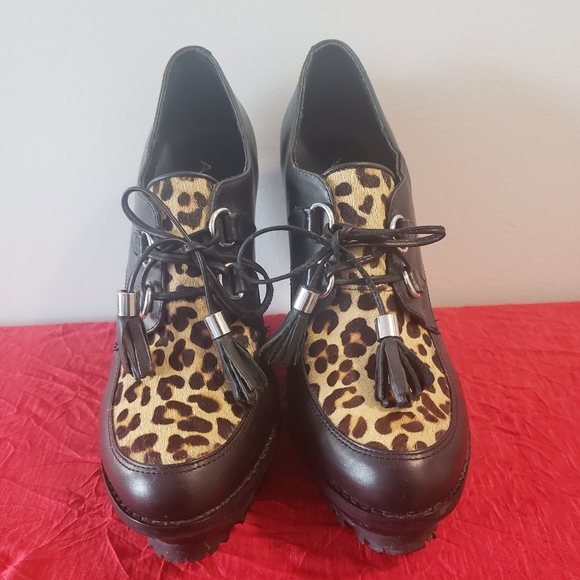 Aldo Creeper style wedge heels.  Size 9/40 - Picture 1 of 5